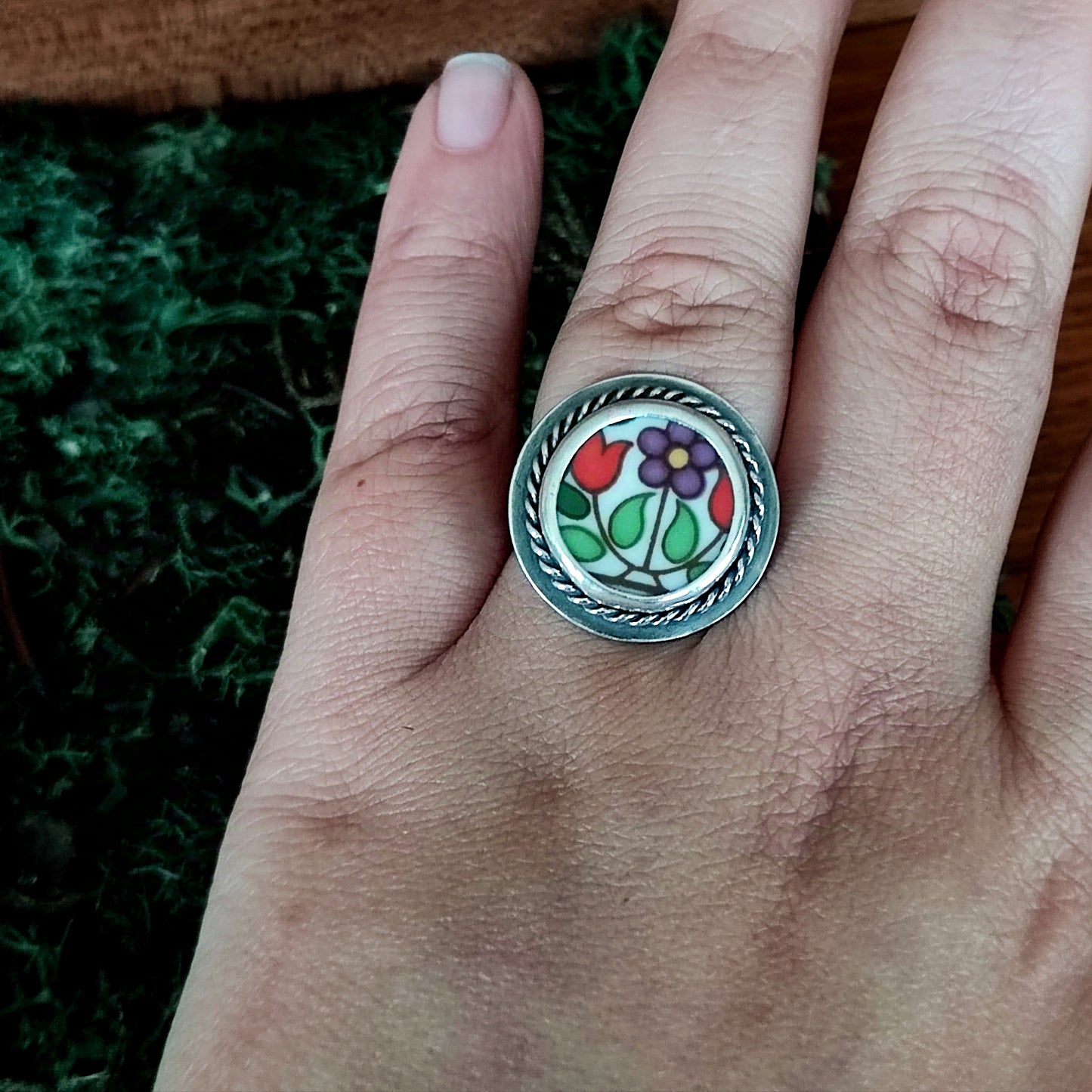 Broken Plates: Fireglow Collection Ring Size S 1/2