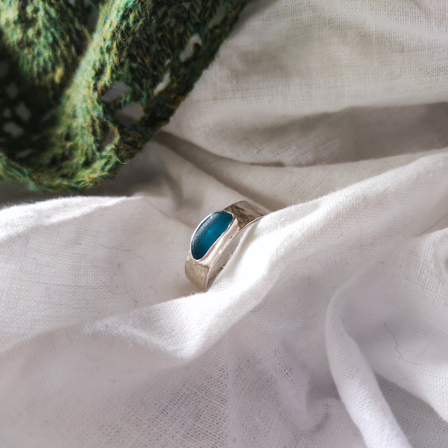 Sea Glass Ring - Hammered Band Size T