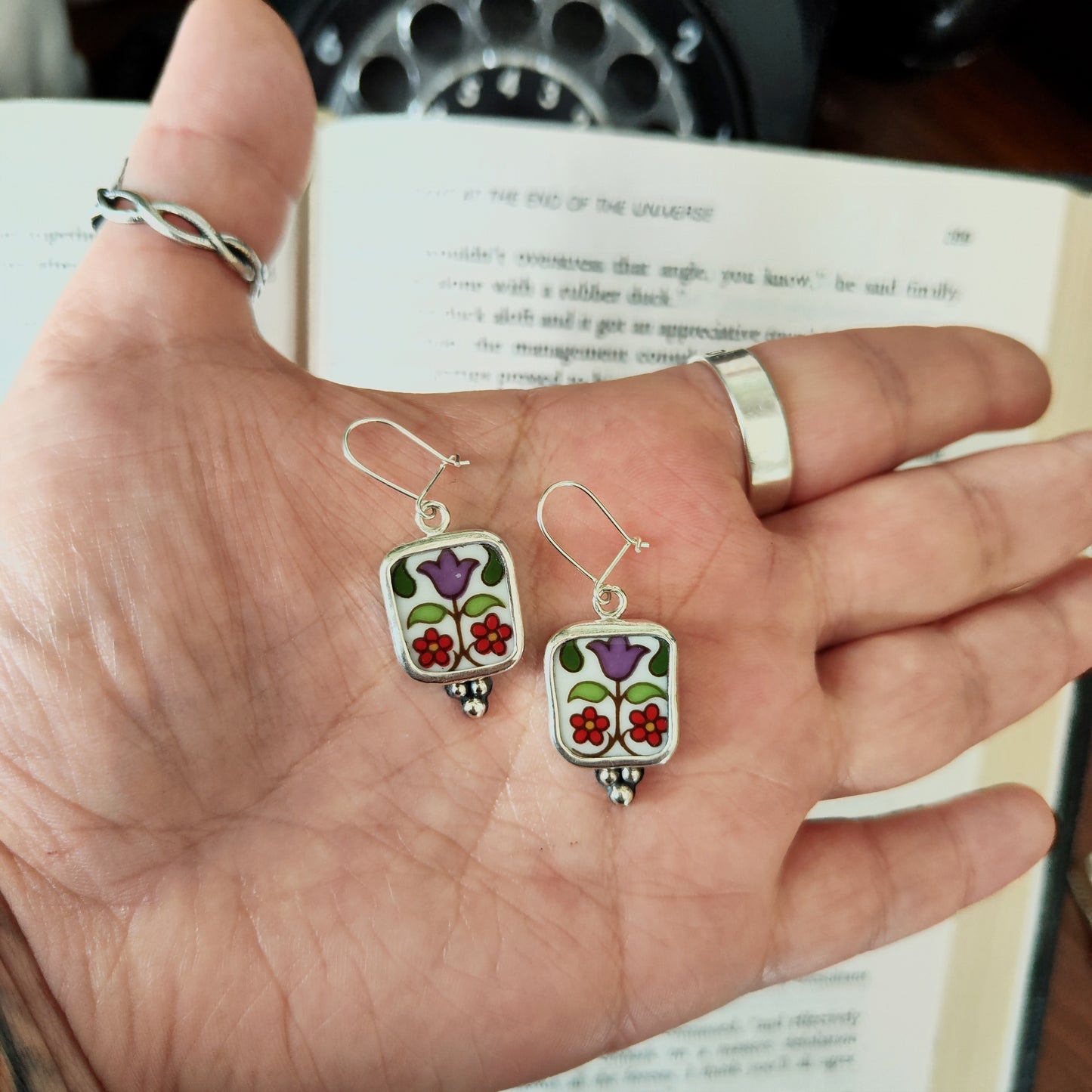 Broken Plates: Fireglow Earrings 003