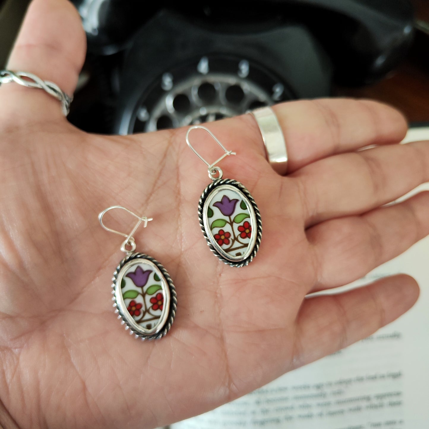 Broken Plates: Fireglow Earrings 002