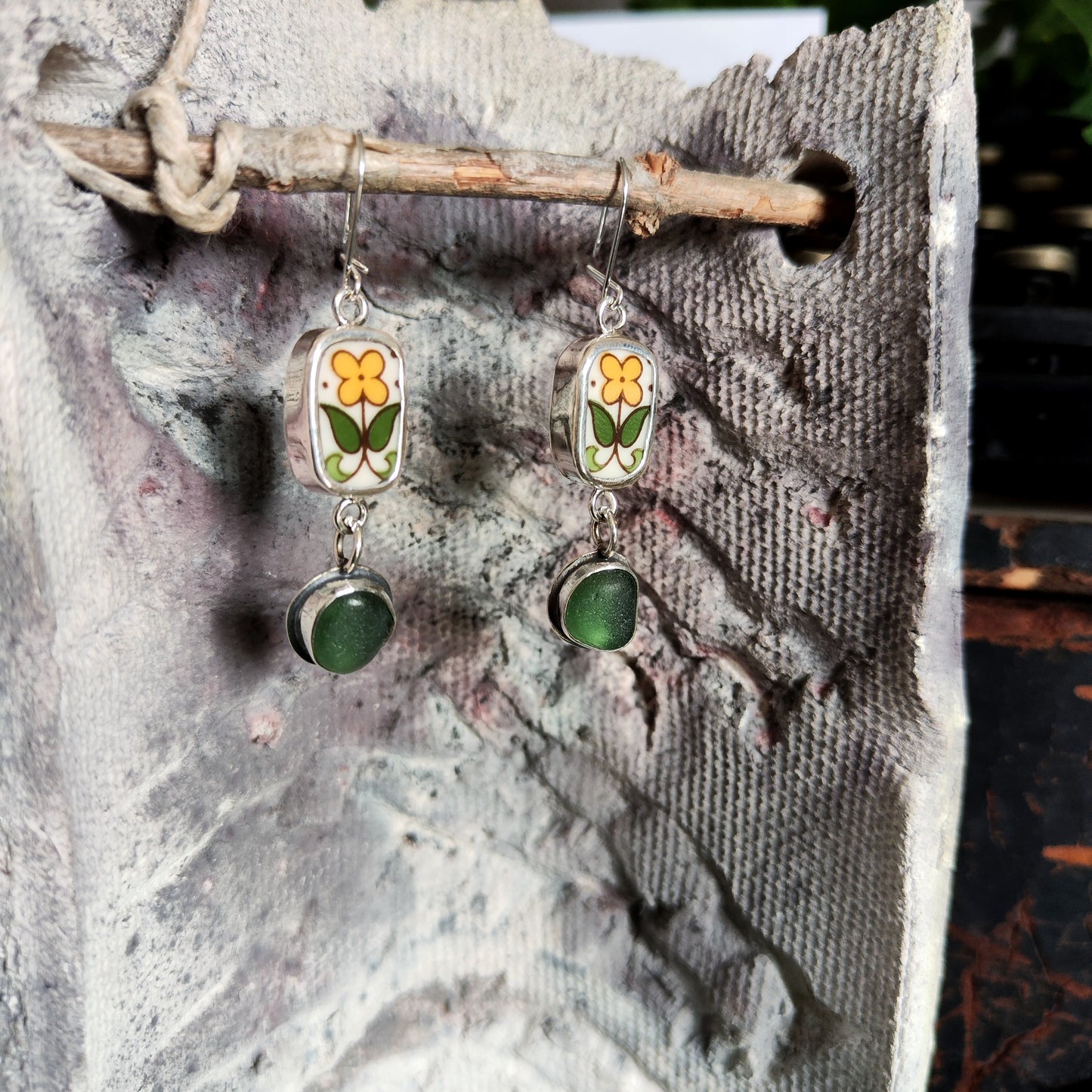 Broken Plates: Fireglow Earrings 005