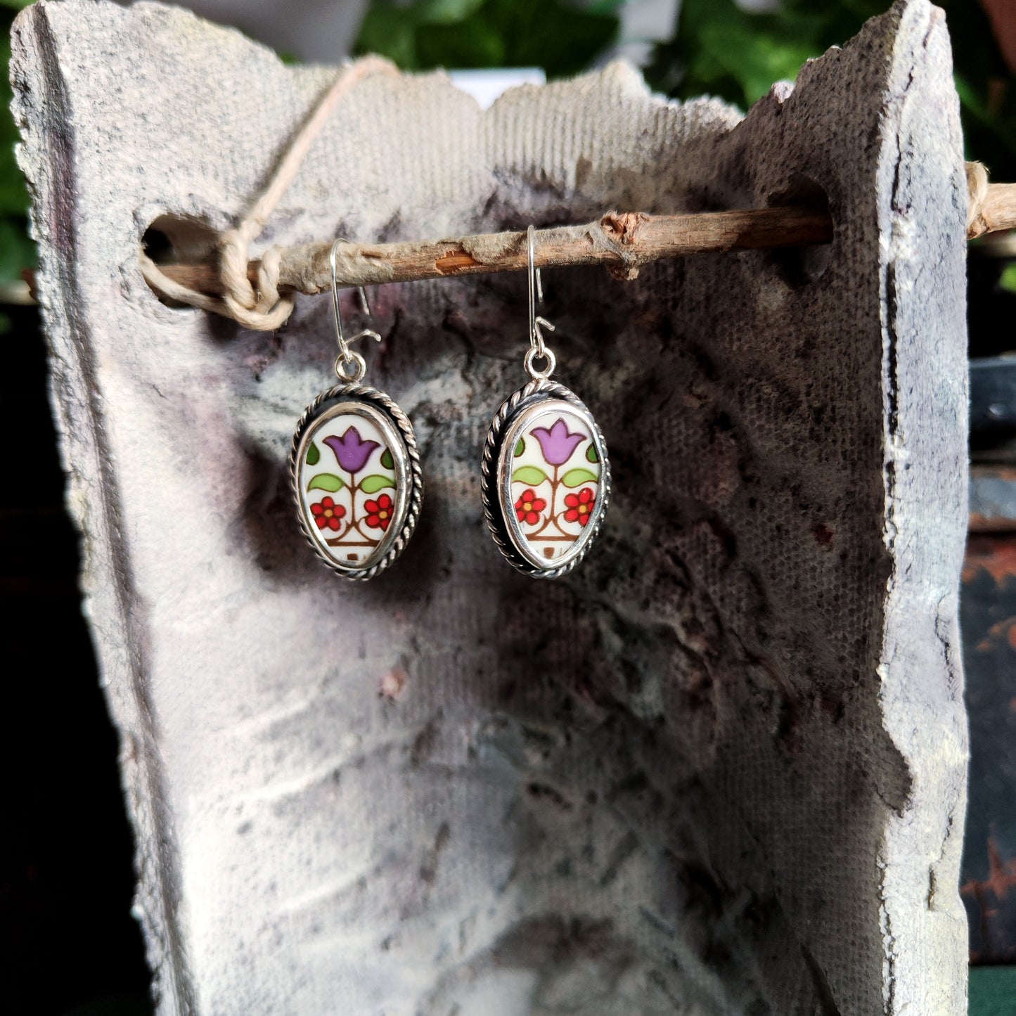 Broken Plates: Fireglow Earrings 002