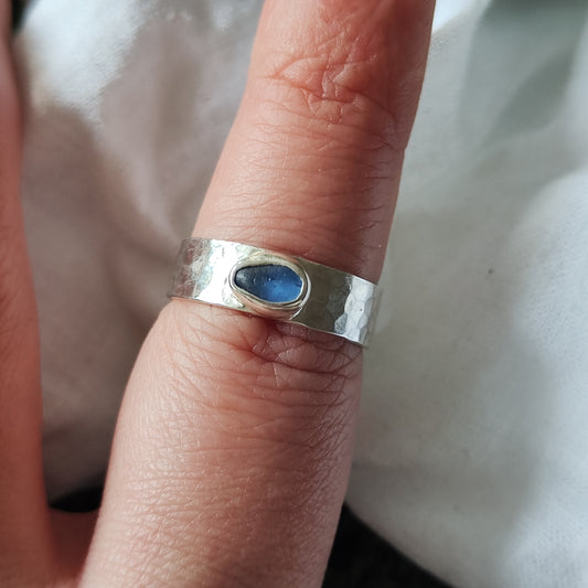 Sea Glass Ring - Hammered Band Size R