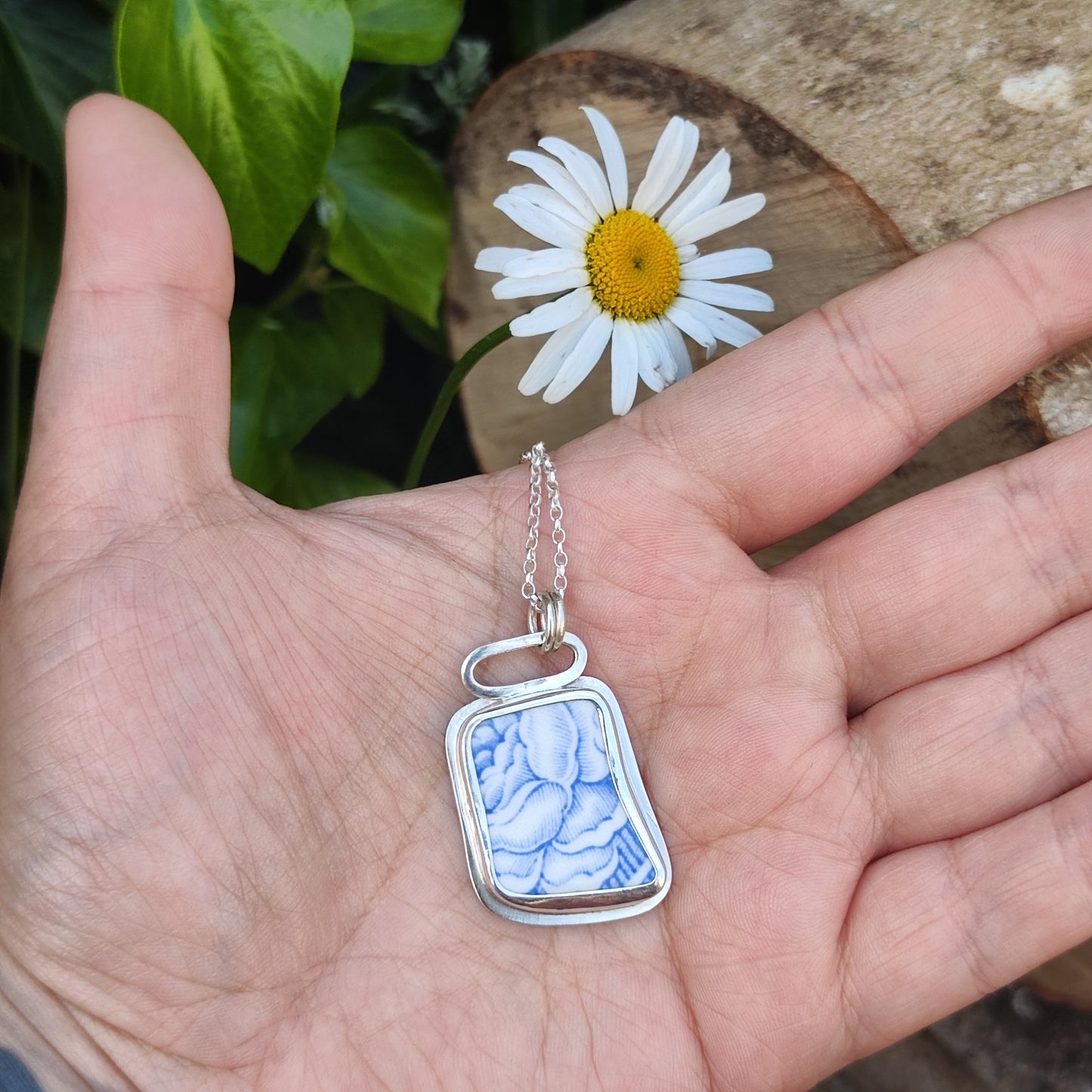 Broken Plates: Spode Necklace