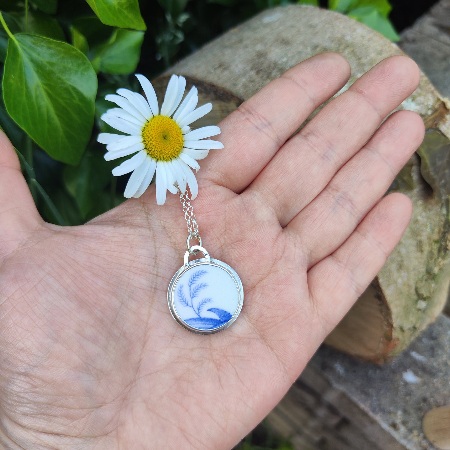 Broken Plates: Spode Necklace
