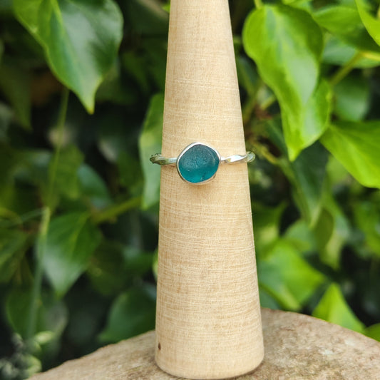 Sea Glass Ring - Spiral Band - Size T
