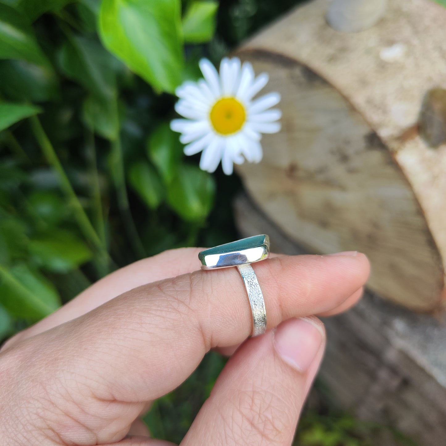 Sea Glass Ring - Textured Band - Size L