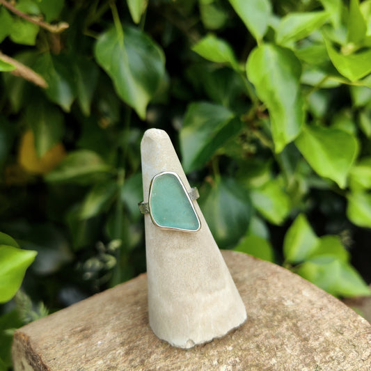 Sea Glass Ring - Textured Band - Size L