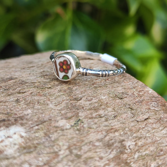 Broken Plates: Fireglow Collection - Dinky Red Flower