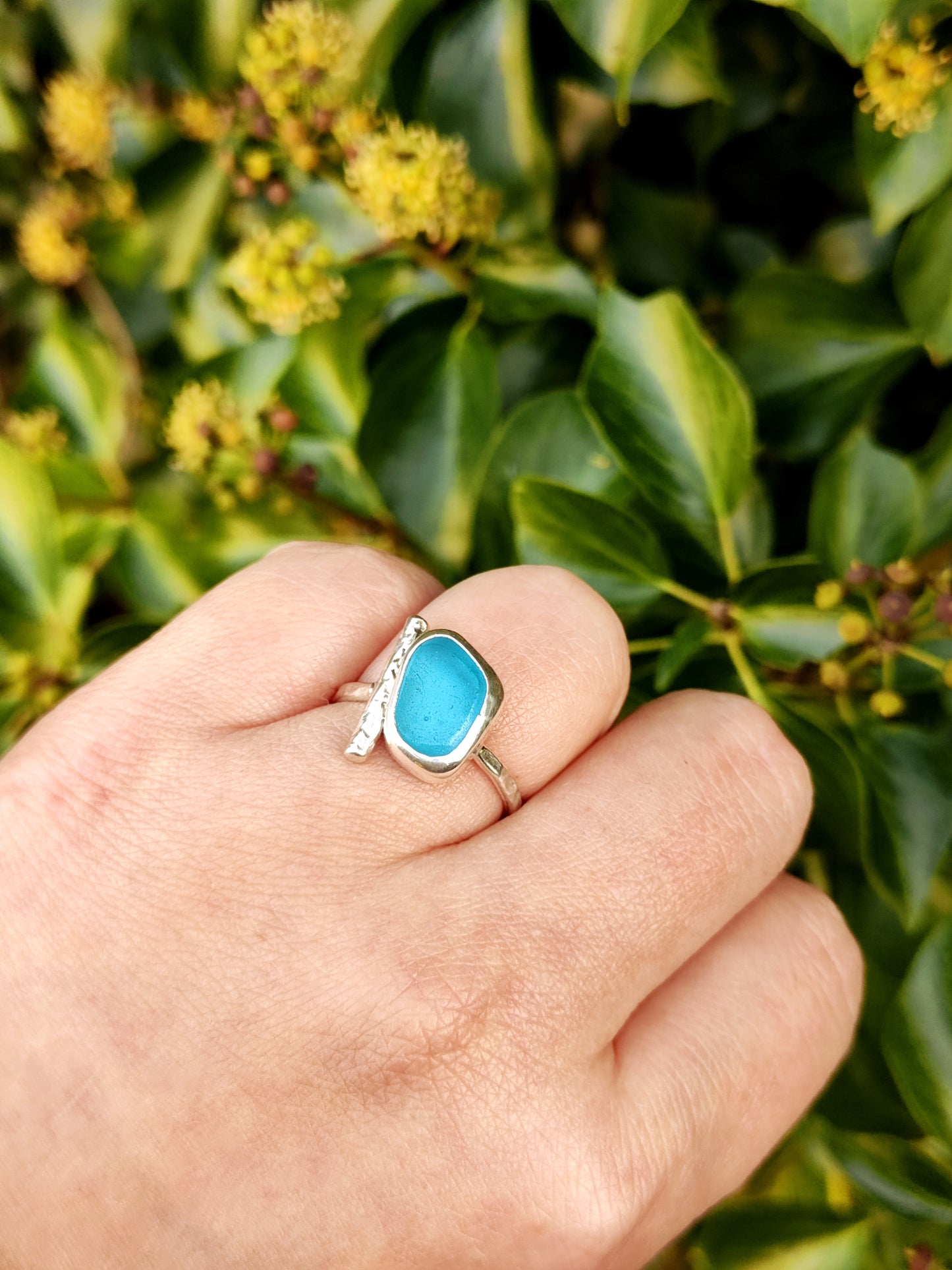Sea Glass T-Ring Size T Electric Blue