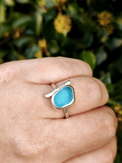 Sea Glass T-Ring Size T Electric Blue