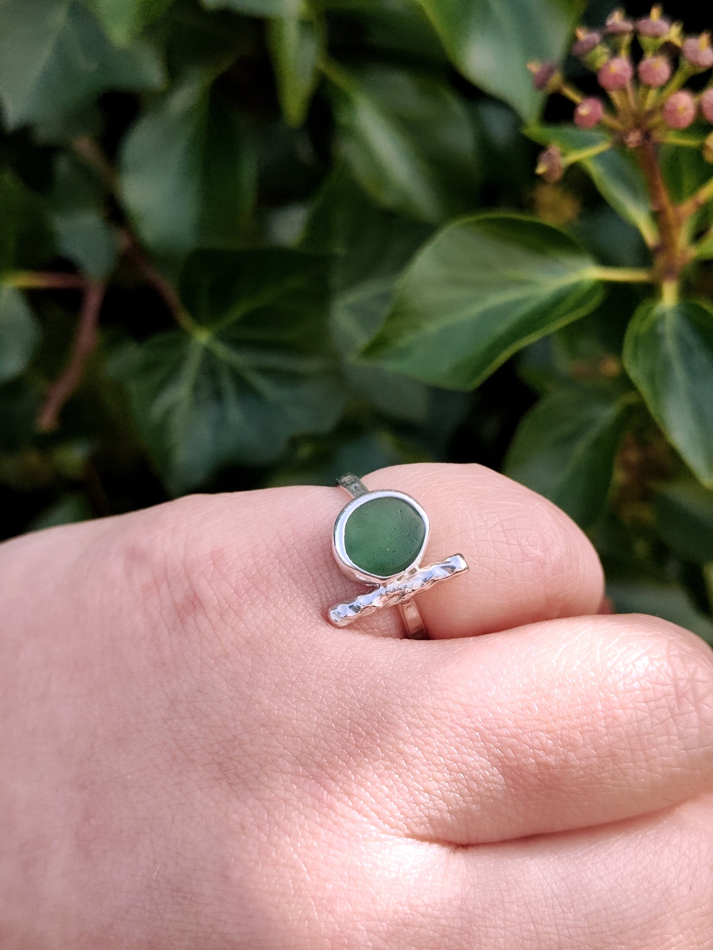 Sea Glass T-Ring Size N Small Green Circle