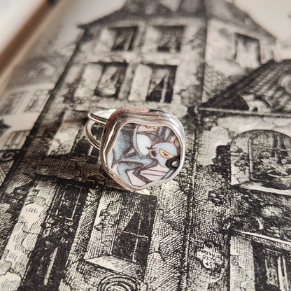 Hallowe'en Broken Plate Ring - Beaked Goblin