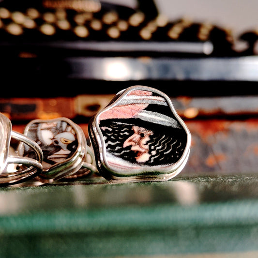 Hallowe'en Broken Plate Ring - The Crone