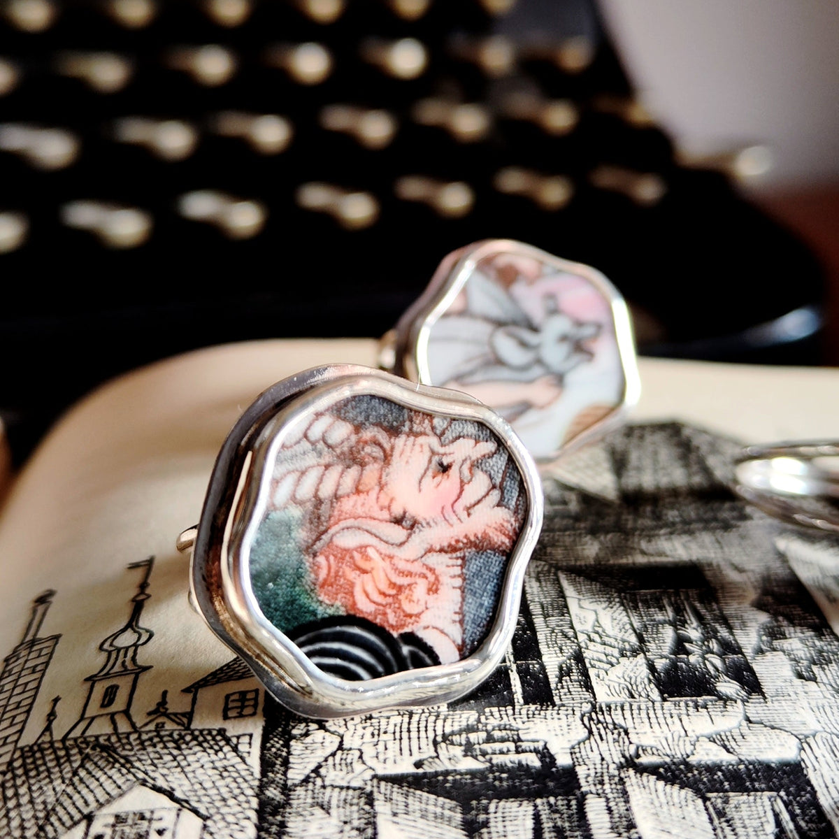 Hallowe'en Broken Plate Ring - The Faun