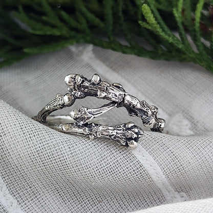 Twig Ring - Intertwined