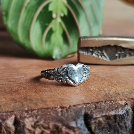 Antique Impressions Ring- Floral Heart